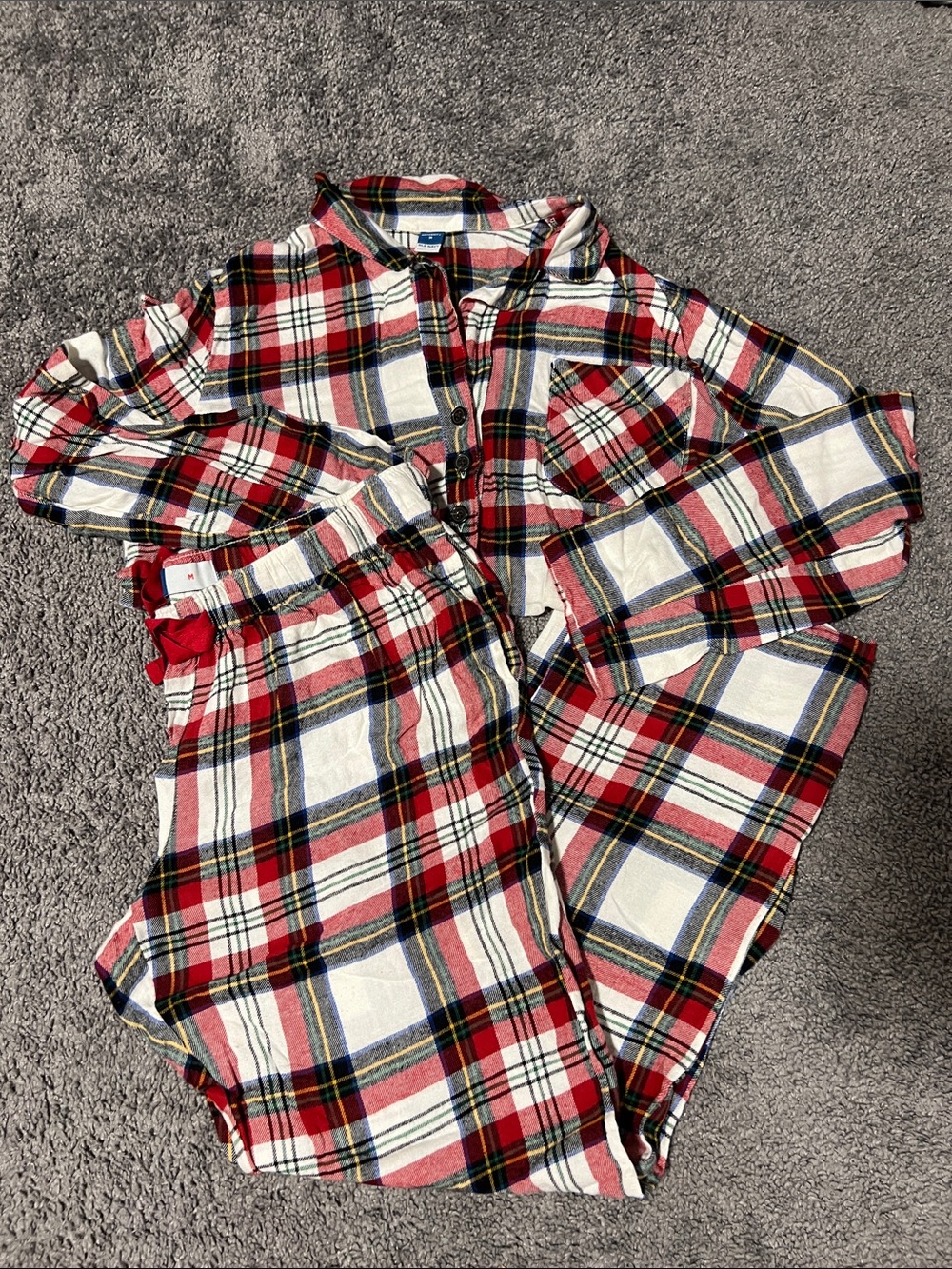 Old navy Maternity Red Plaid half Button Shirt & Pants Pajama Set